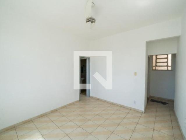Apartamento venda em Olaria, Rio de Janeiro