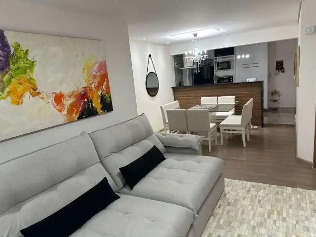 Apartamento venda em Região Imediata de São Paulo, Região Metropolitana de São Paulo