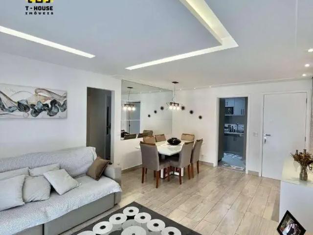 Apartamento venda em Região Imediata de São Paulo, Região Metropolitana de São Paulo