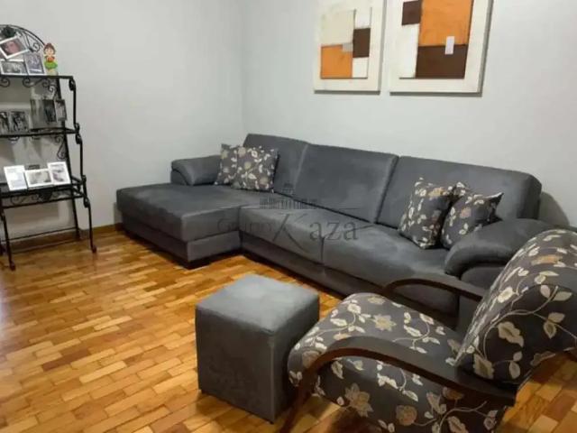 Apartamento venda em Região Imediata de São José dos Campos, Região Metropolitana do Vale do Paraíba e Litoral Norte
