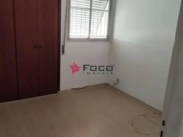Apartamento venda em Região Imediata de São José dos Campos, Região Metropolitana do Vale do Paraíba e Litoral Norte