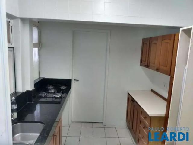 Apartamento venda em Região Imediata de São José dos Campos, Região Metropolitana do Vale do Paraíba e Litoral Norte
