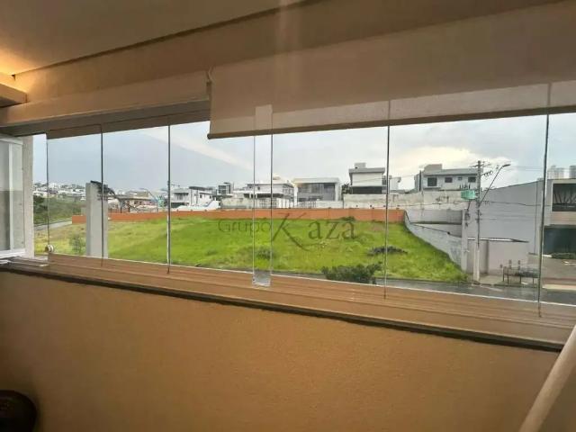 Apartamento venda em Região Imediata de São José dos Campos, Região Metropolitana do Vale do Paraíba e Litoral Norte