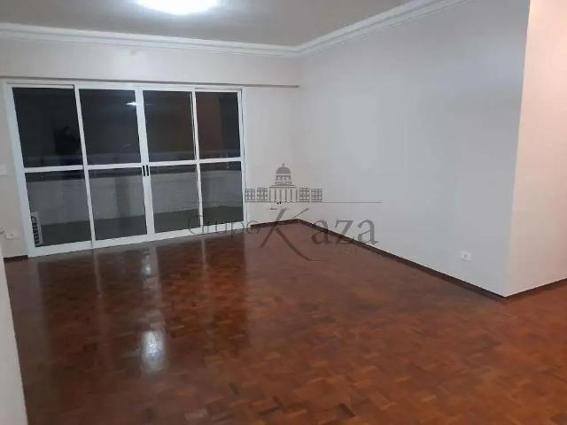 Apartamento venda em Região Imediata de São José dos Campos, Região Metropolitana do Vale do Paraíba e Litoral Norte