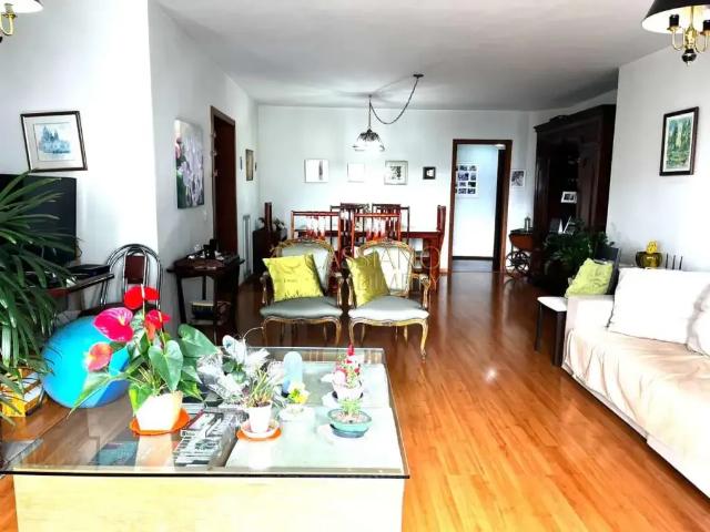 Apartamento venda em Região Imediata de São José dos Campos, Região Metropolitana do Vale do Paraíba e Litoral Norte