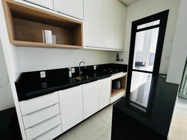 Apartamento venda em Capoeiras Leste, Florianópolis
