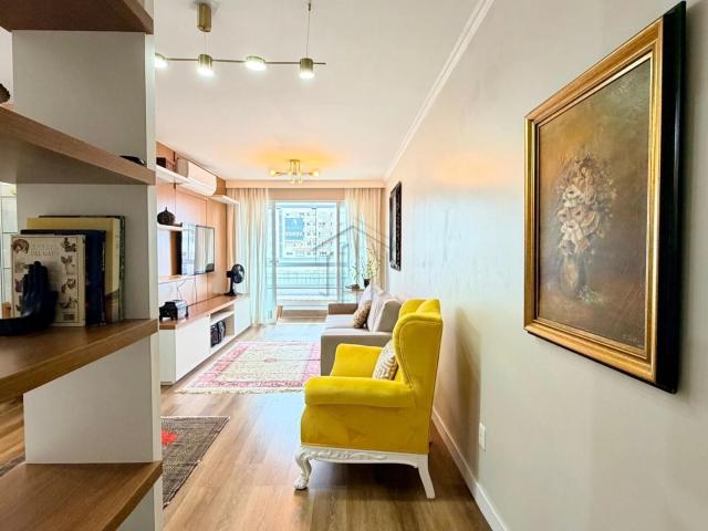 Apartamento venda em Região Geográfica Imediata de Florianópolis, São José