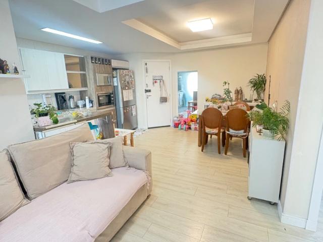 Apartamento venda em Região Geográfica Imediata de Florianópolis, São José