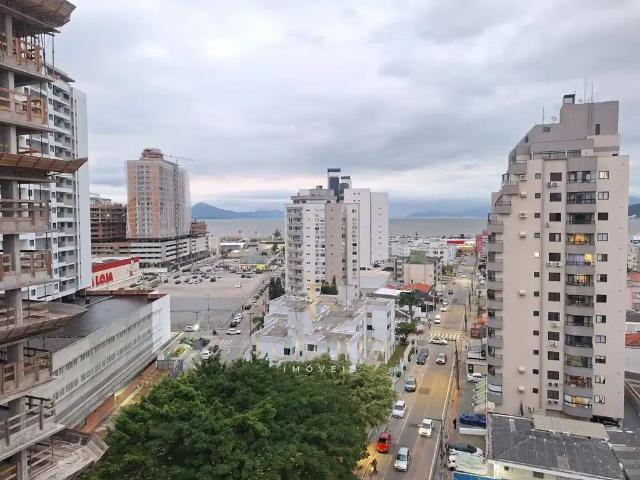 Apartamento venda em Região Geográfica Imediata de Florianópolis, São José
