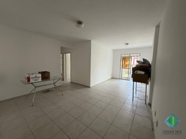 Apartamento venda em Kobrasol, São José