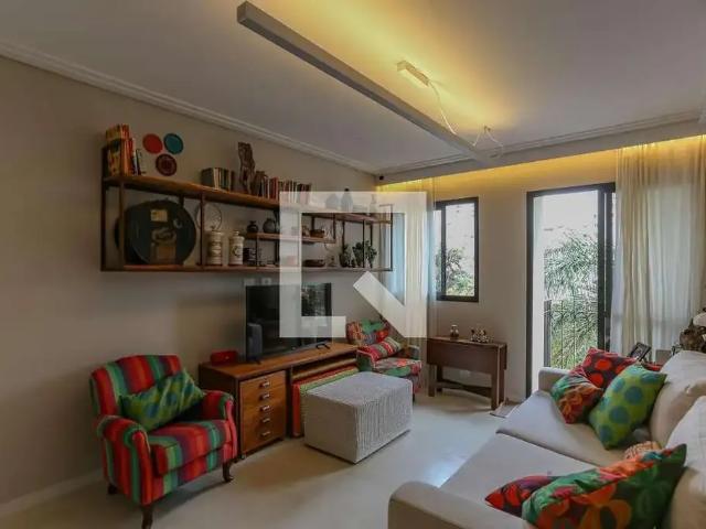 Apartamento venda em Região Imediata de São Paulo, Região Metropolitana de São Paulo