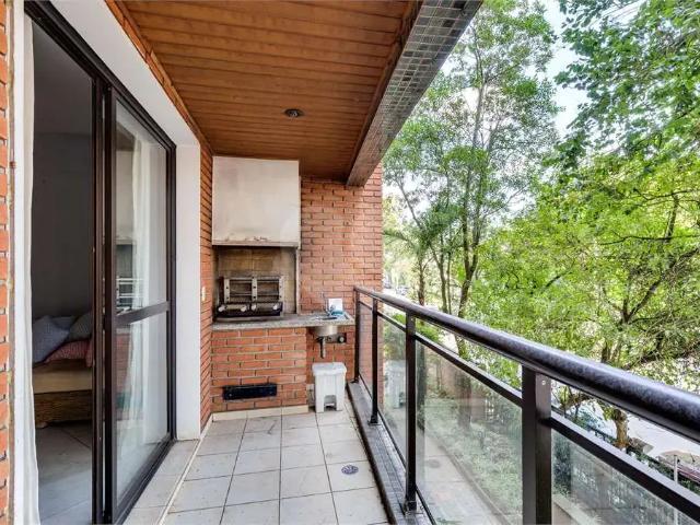 Apartamento venda em Região Imediata de São Paulo, Região Metropolitana de São Paulo