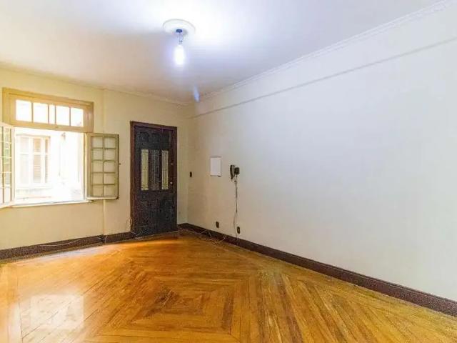 Apartamento venda em Região Imediata de Caraguatatuba-Ubatuba-São Sebastião, Região Metropolitana do Vale do Paraíba e Litoral Norte