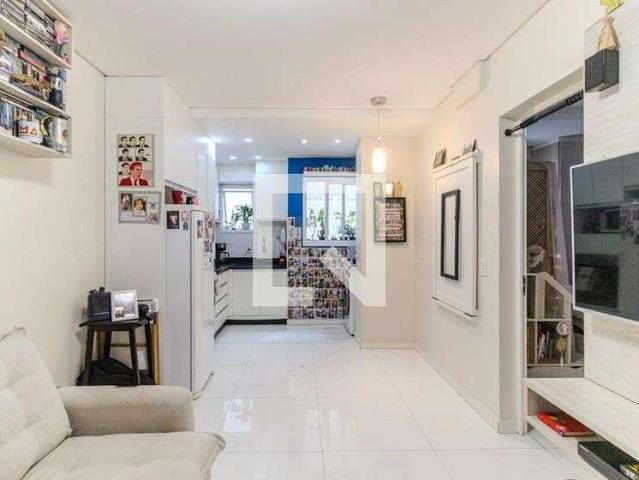Apartamento venda em Região Imediata de Caraguatatuba-Ubatuba-São Sebastião, Região Metropolitana do Vale do Paraíba e Litoral Norte