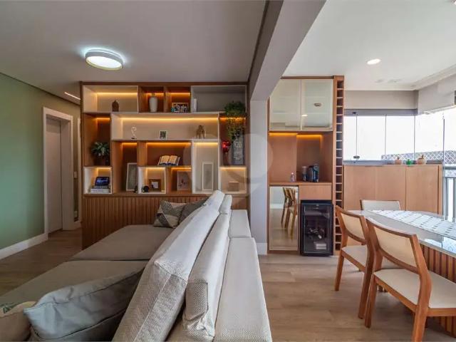 Apartamento venda em Região Imediata de São Paulo, Região Metropolitana de São Paulo
