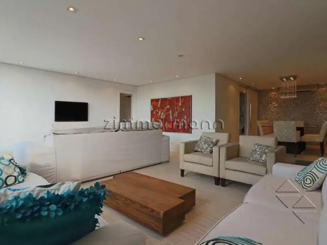 Apartamento venda em Vila Olímpia, São Paulo