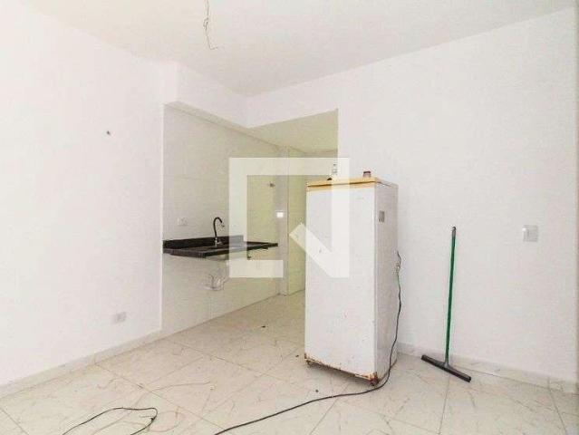 Apartamento venda em Vila Carmosina, São Paulo