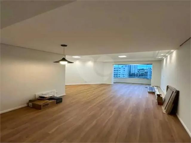 Apartamento venda em Vila Alexandria, São Paulo