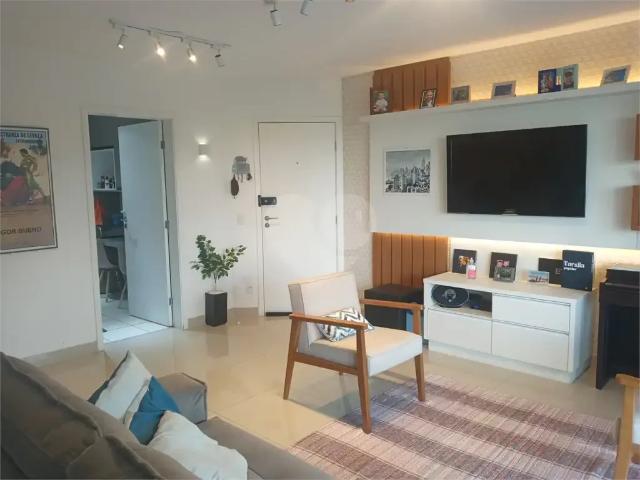 Apartamento venda em Vila Alexandria, São Paulo
