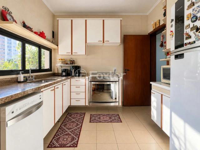 Apartamento venda em Vila Alexandria, São Paulo