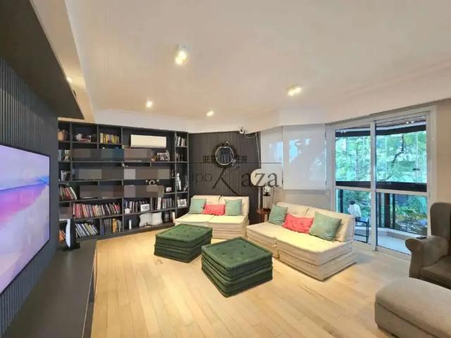 Apartamento venda em Jardins, São Paulo