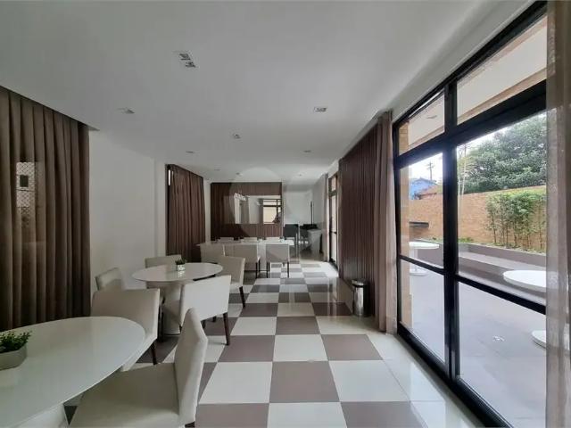 Apartamento venda em Região Imediata de São Paulo, Região Metropolitana de São Paulo