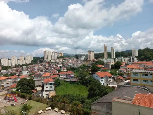 Apartamento venda em Região Imediata de São Paulo, Região Metropolitana de São Paulo