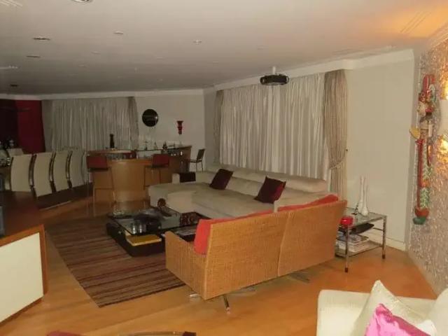 Apartamento venda em Região Imediata de São Paulo, Região Metropolitana de São Paulo