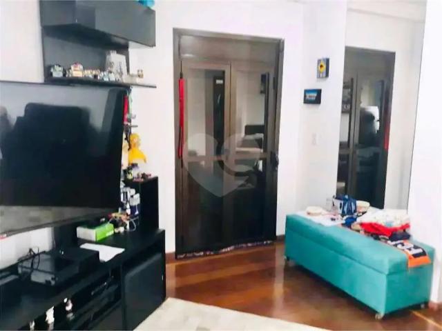 Apartamento venda em Região Imediata de São Paulo, Região Metropolitana de São Paulo
