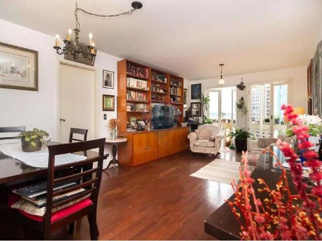 Apartamento venda em Região Imediata de São Paulo, Região Metropolitana de São Paulo