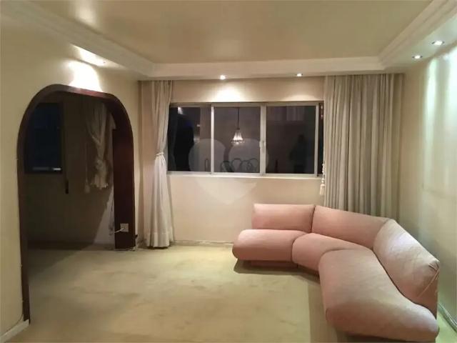 Apartamento venda em Região Imediata de São Paulo, Região Metropolitana de São Paulo
