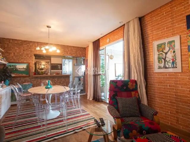 Apartamento venda em Região Imediata de São Paulo, Região Metropolitana de São Paulo