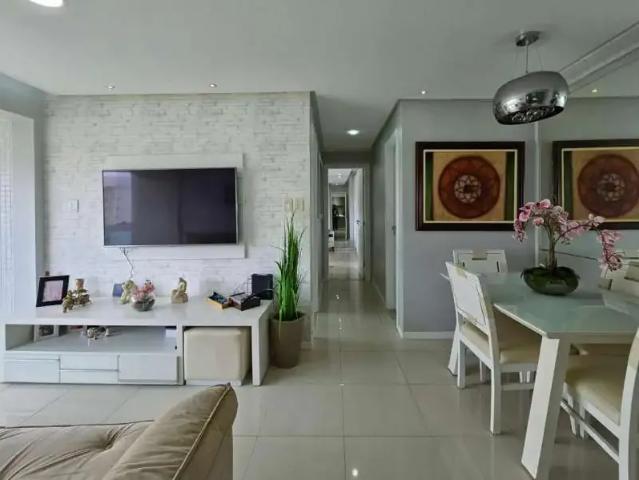 Apartamento venda em Região Geográfica Imediata de Salvador, Região Metropolitana de Salvador