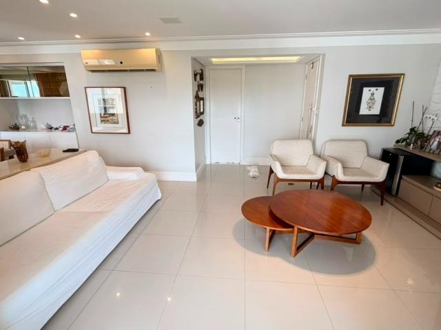 Apartamento venda em Região Geográfica Imediata de Salvador, Região Metropolitana de Salvador