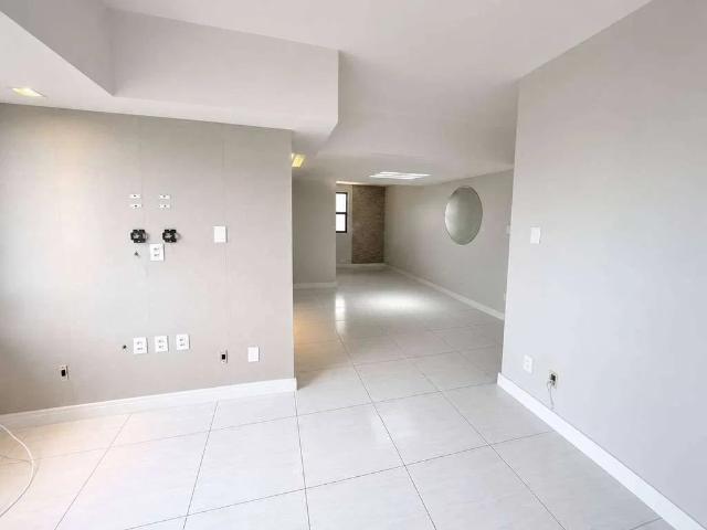 Apartamento venda em Região Geográfica Imediata de Salvador, Região Metropolitana de Salvador