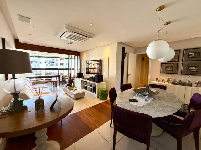 Apartamento venda em Região Geográfica Imediata de Salvador, Região Metropolitana de Salvador