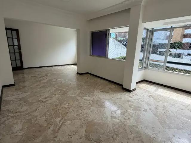 Apartamento venda em Região Geográfica Imediata de Salvador, Região Metropolitana de Salvador