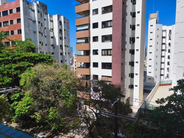 Apartamento venda em Loteamento Aquarius, Salvador