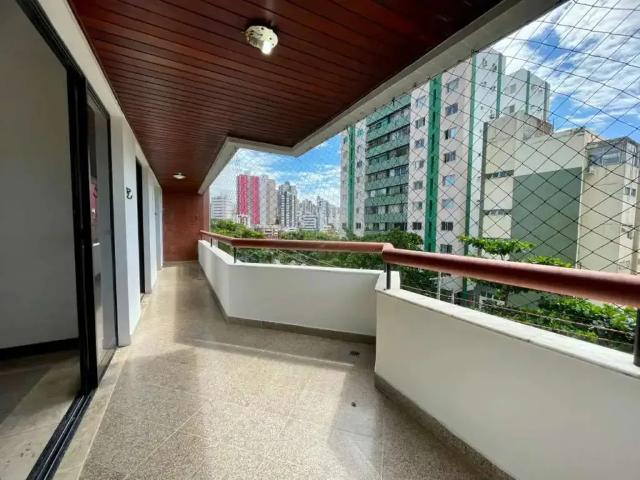 Apartamento venda em Região Geográfica Imediata de Salvador, Região Metropolitana de Salvador