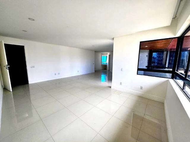 Apartamento venda em Região Geográfica Imediata de Salvador, Região Metropolitana de Salvador