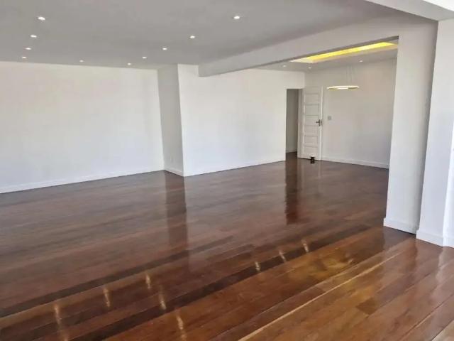 Apartamento venda em Região Geográfica Imediata de Salvador, Região Metropolitana de Salvador