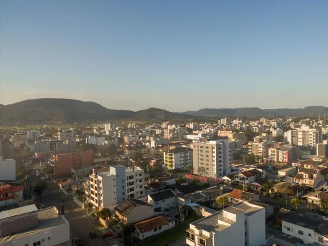 Apartamento venda em Região Geográfica Imediata de Santa Maria, Santa Maria