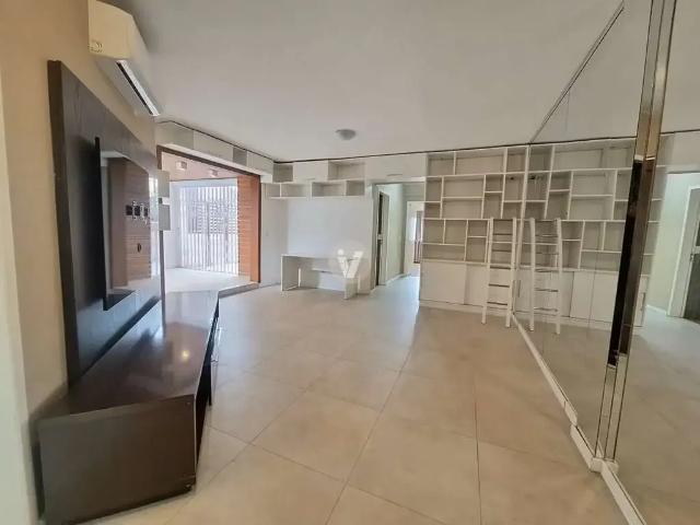 Apartamento venda em Região Geográfica Imediata de Santa Maria, Santa Maria