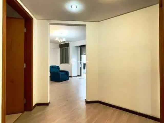 Apartamento venda em Região Geográfica Imediata do Distrito Federal, Região Integrada de Desenvolvimento do Distrito Federal e Entorno