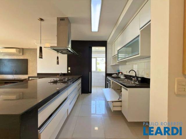 Apartamento venda em Tamboré Residencial 4, Santana de Parnaíba