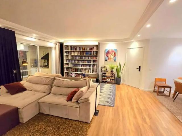 Apartamento venda em Região Imediata de São Paulo, Região Metropolitana de São Paulo