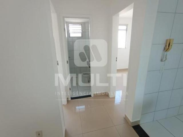 Apartamento venda em Região Geográfica Imediata de Uberlândia, Oliveira Fortes