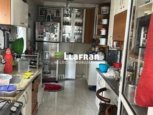 Apartamento venda em Região Imediata de São Paulo, Região Metropolitana de São Paulo