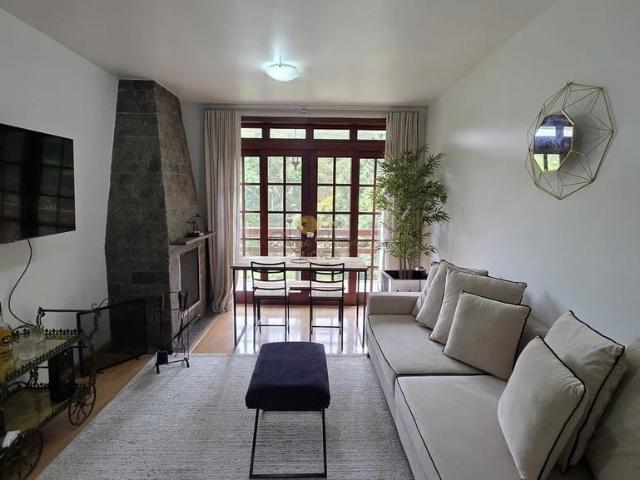 Apartamento venda em Vila Fonte Santa, Teresópolis