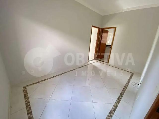 Apartamento venda em Região Geográfica Imediata de Uberlândia, Oliveira Fortes
